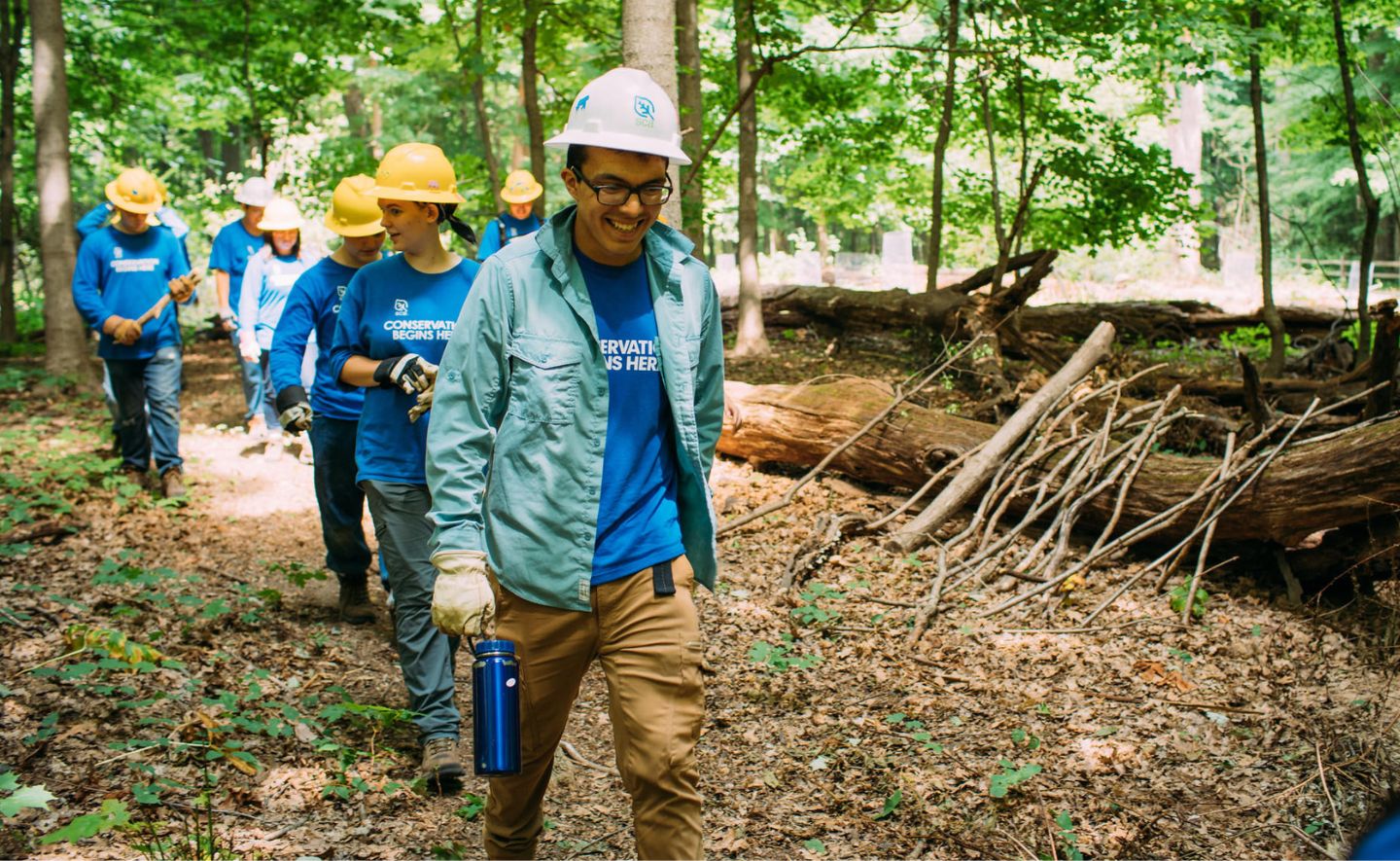 SCA Field Leader Leading Crew