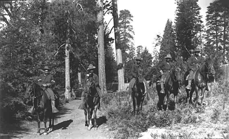 A black and white photo of the 24th Mounted Infantry, Yosemite. 